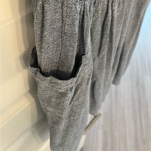 Urban Outfitters Dress - Picture 3 of 4